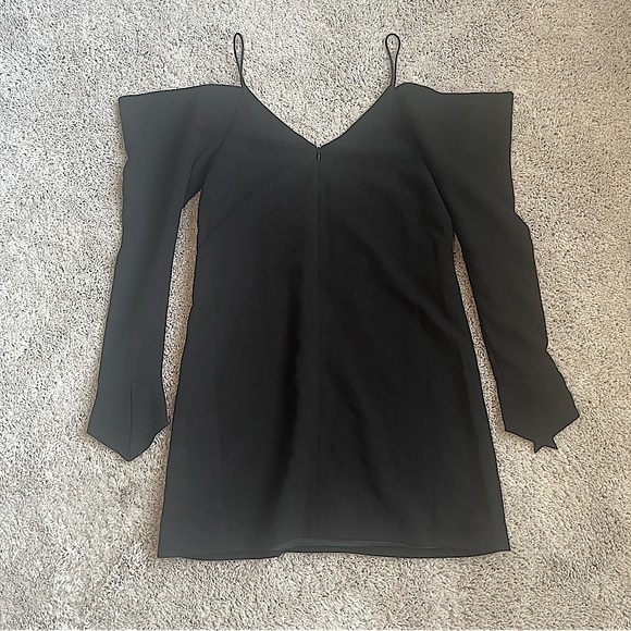 C/MEO COLLECTIVE Cold Shoulder LS Dress - Picture 2 of 7